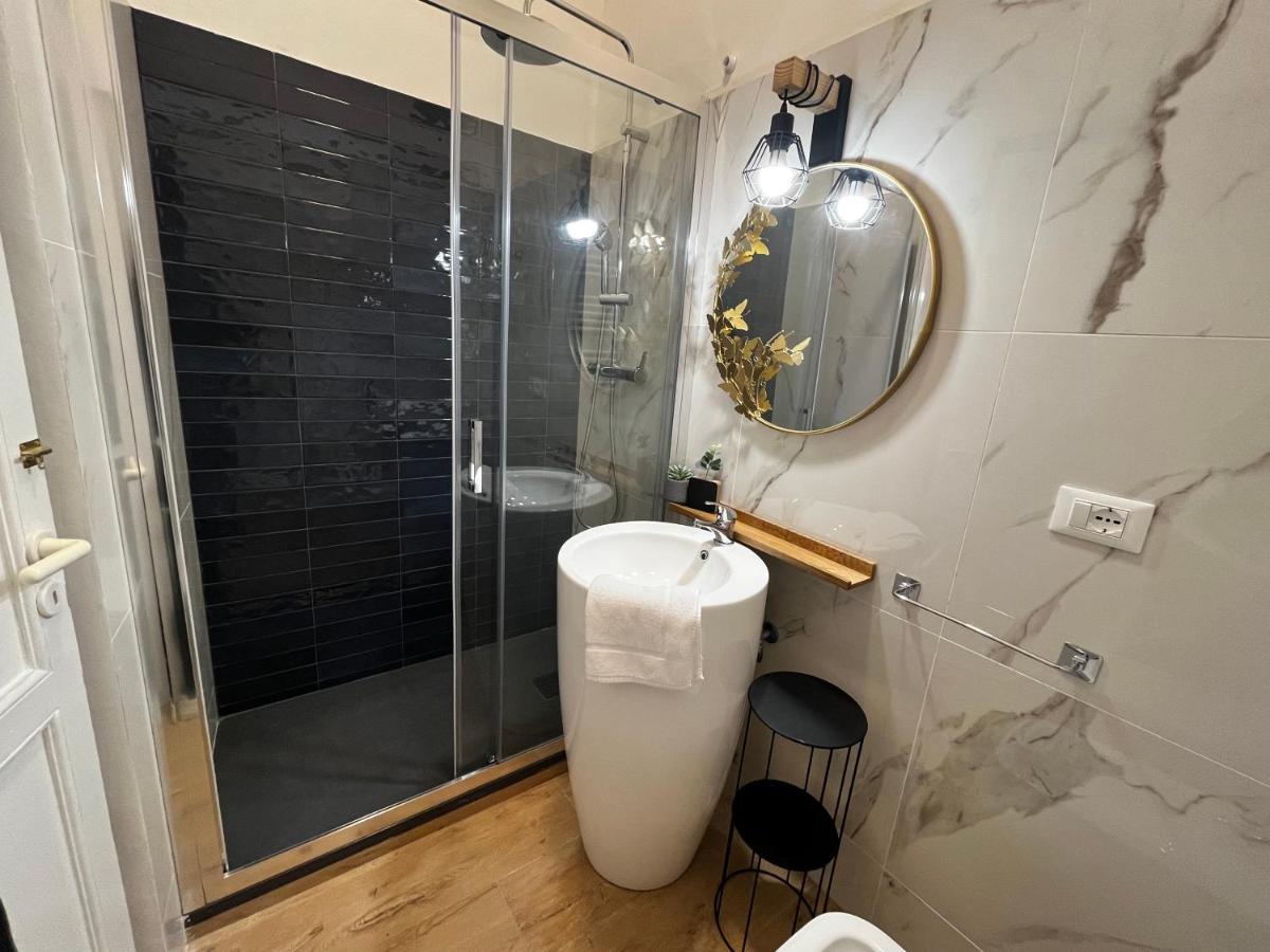 Happy Family Apartments Rovere Генуа Екстериор снимка
