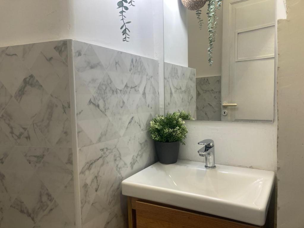 Happy Family Apartments Rovere Генуа Екстериор снимка